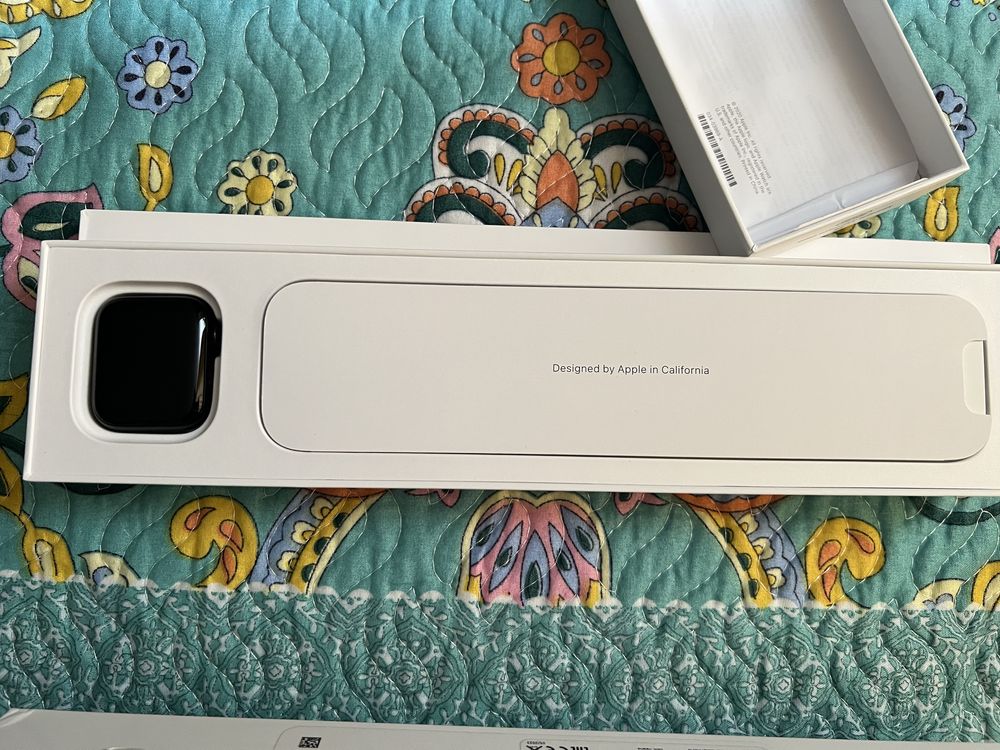 Продаю Apple Watch SE Gen.2 40 mm