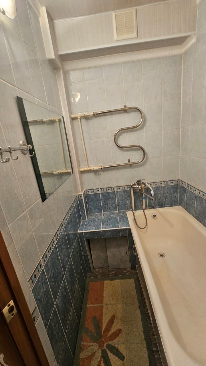 Продам 2 комнатную квартиру.