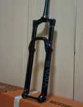 Продам вилку RockShox Yari 170mm