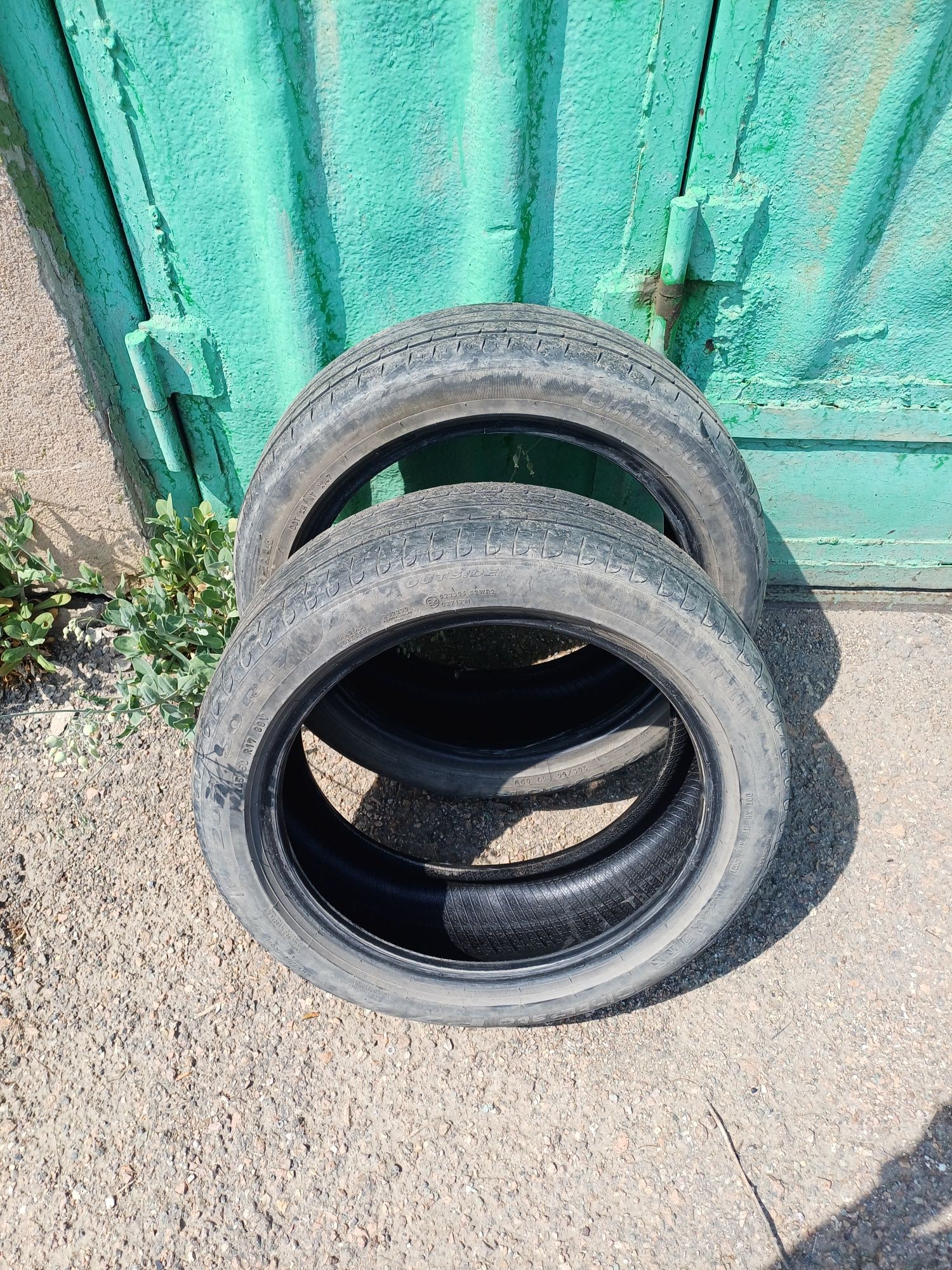 Продам шину  для автомашины .