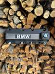 Вешалка для ключей BMW  клапанная крышка