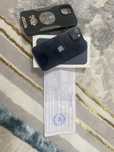 iPhone 13.