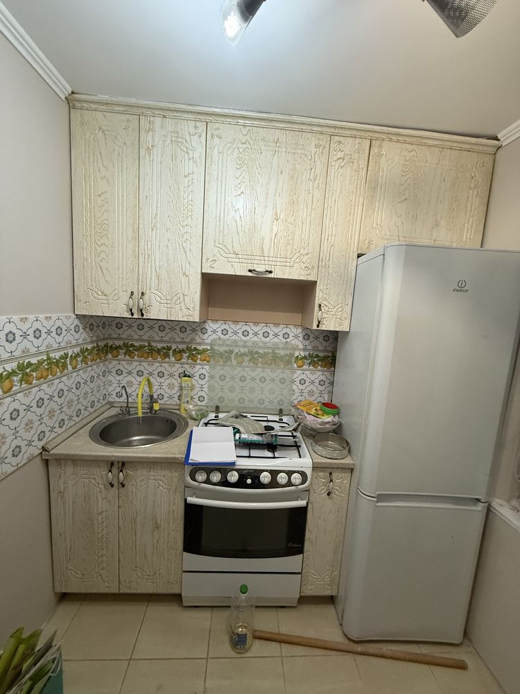 кухонная мебель , срочно