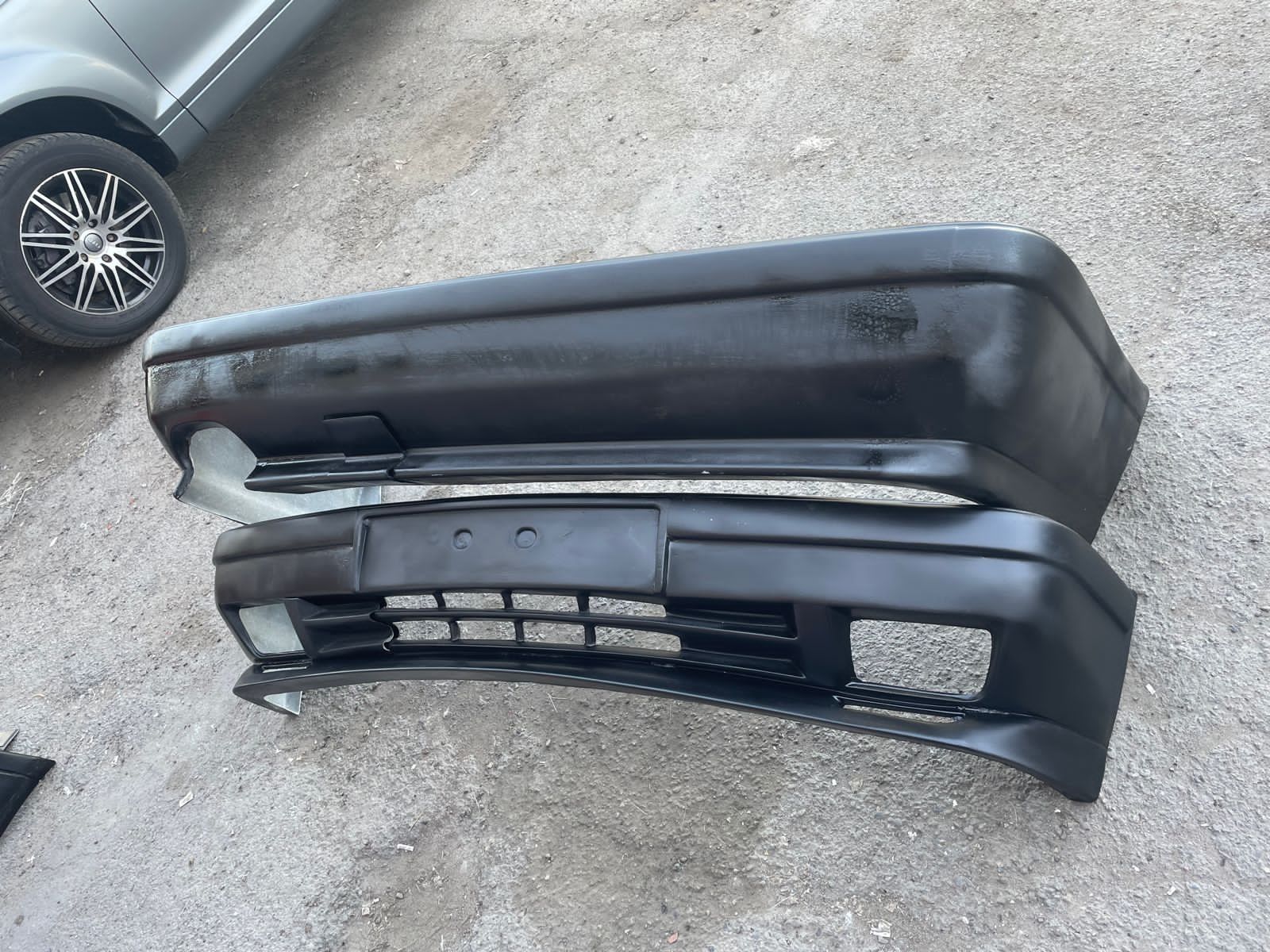 Бампер Bmw E34 задний,  передний на бмв е34 спойлер е34, козырек 34