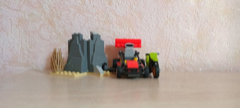Продаю Конструкторы Lego City