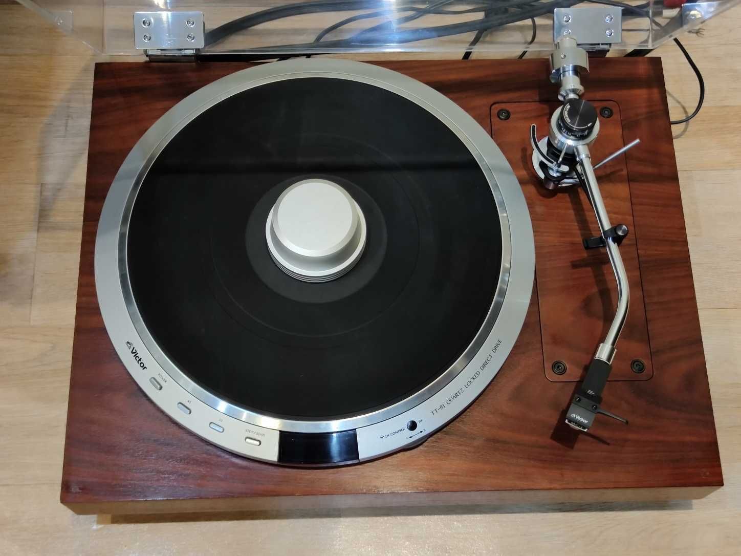 Продам топовый проигрыватель винила JVC/Victor QL-8 (TT-81)