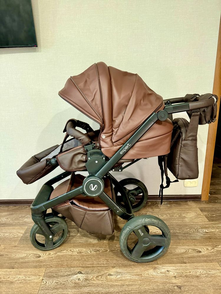 Продам коляску Verdi Expert 3 в 1.