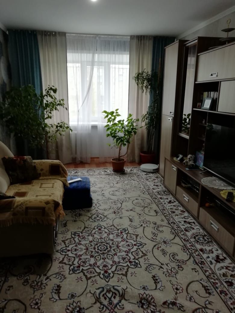 Продам трёх комнатную квартиру