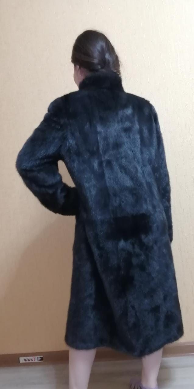 Продам норковою шубу