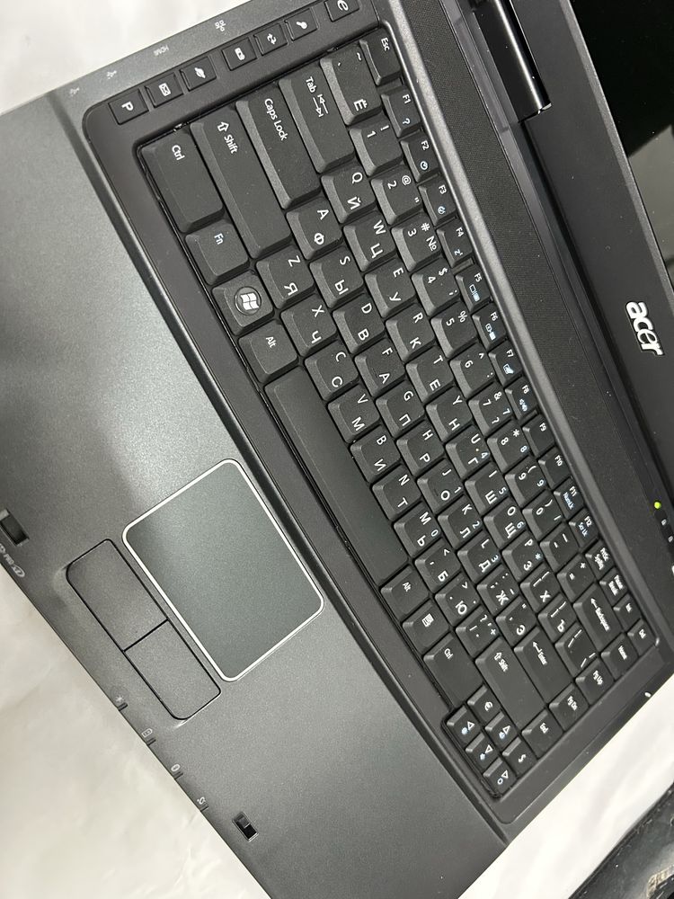 Ноутбук Acer в хорошем состоянии