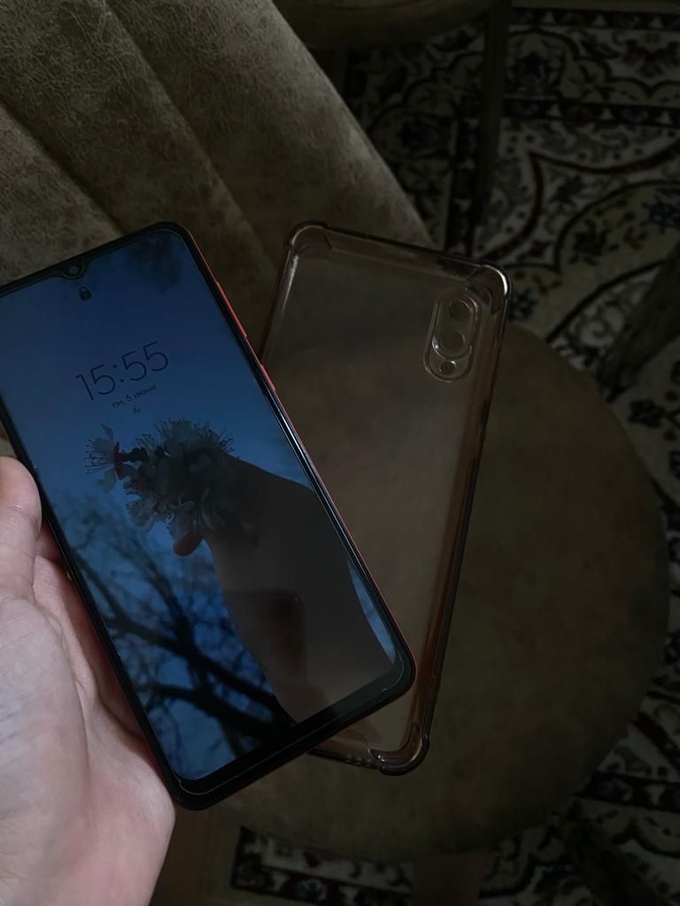 Samsung galaxy A02/красный