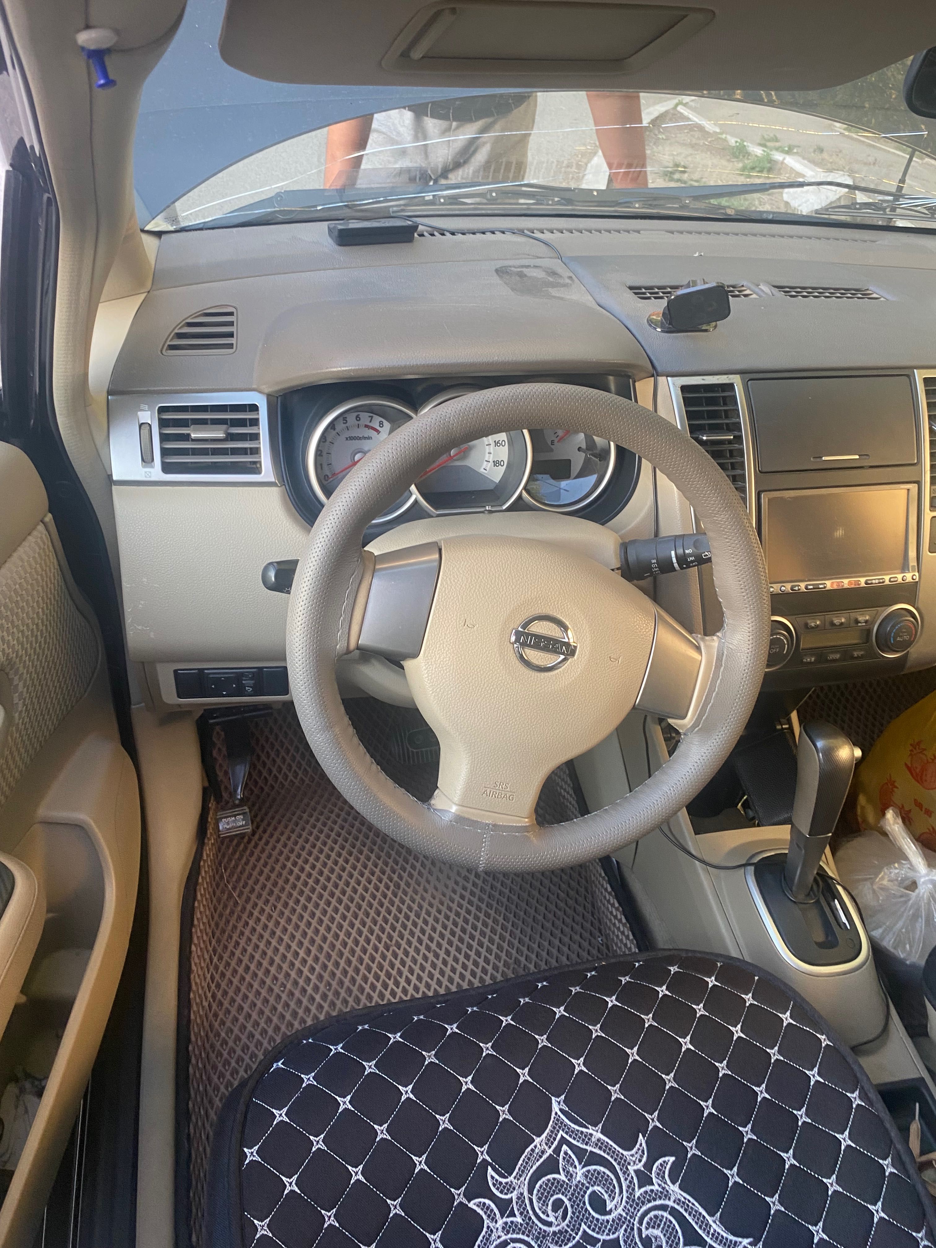 Nissan Tiida в хорошем состоянии