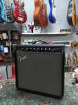 Fender Champion 40 комбо усилитель для электрогитары