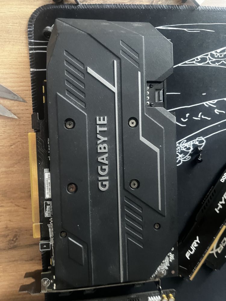 продам видюху 1660 супер от гигабайт