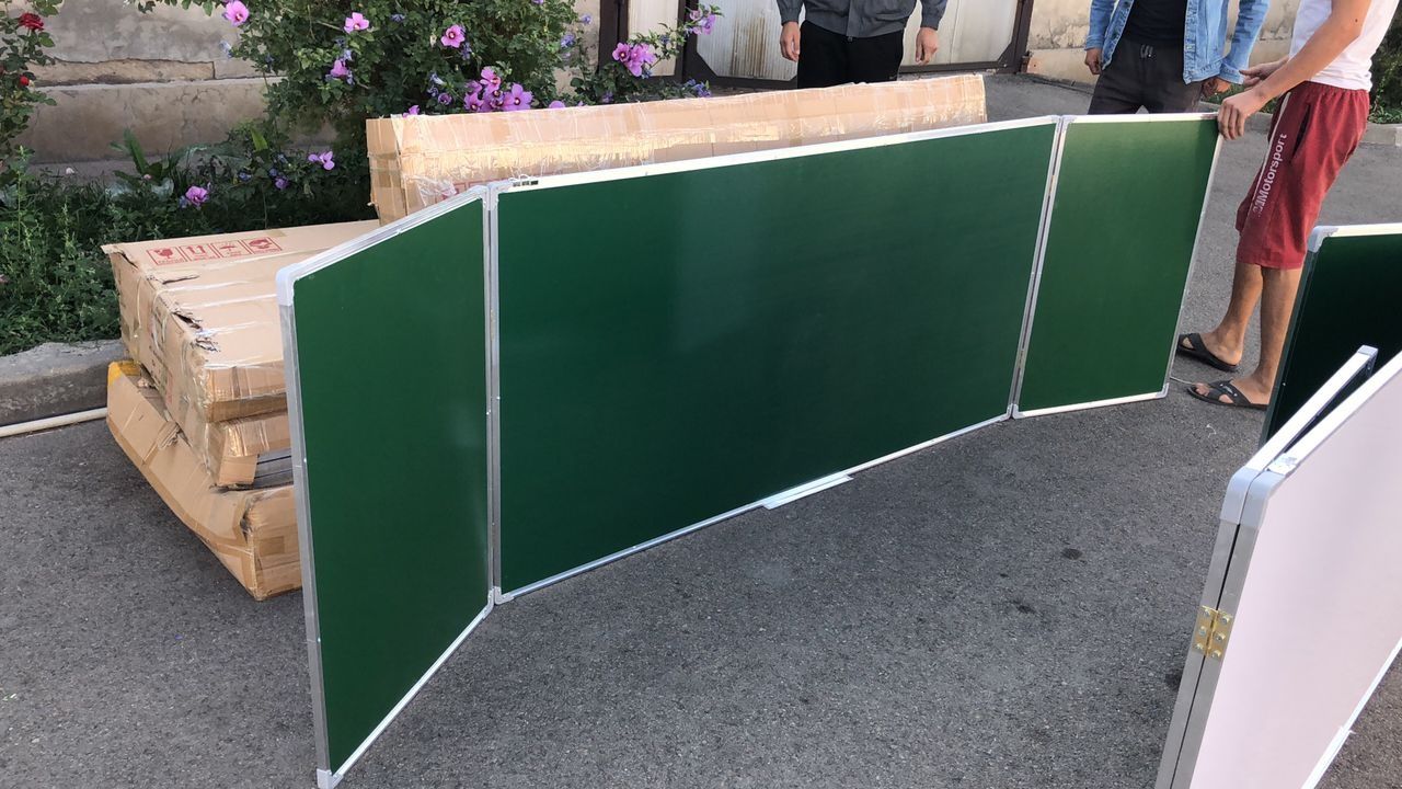 Магнитно маркерная меловая школьная доска трёхстворчатая. 100×300см
