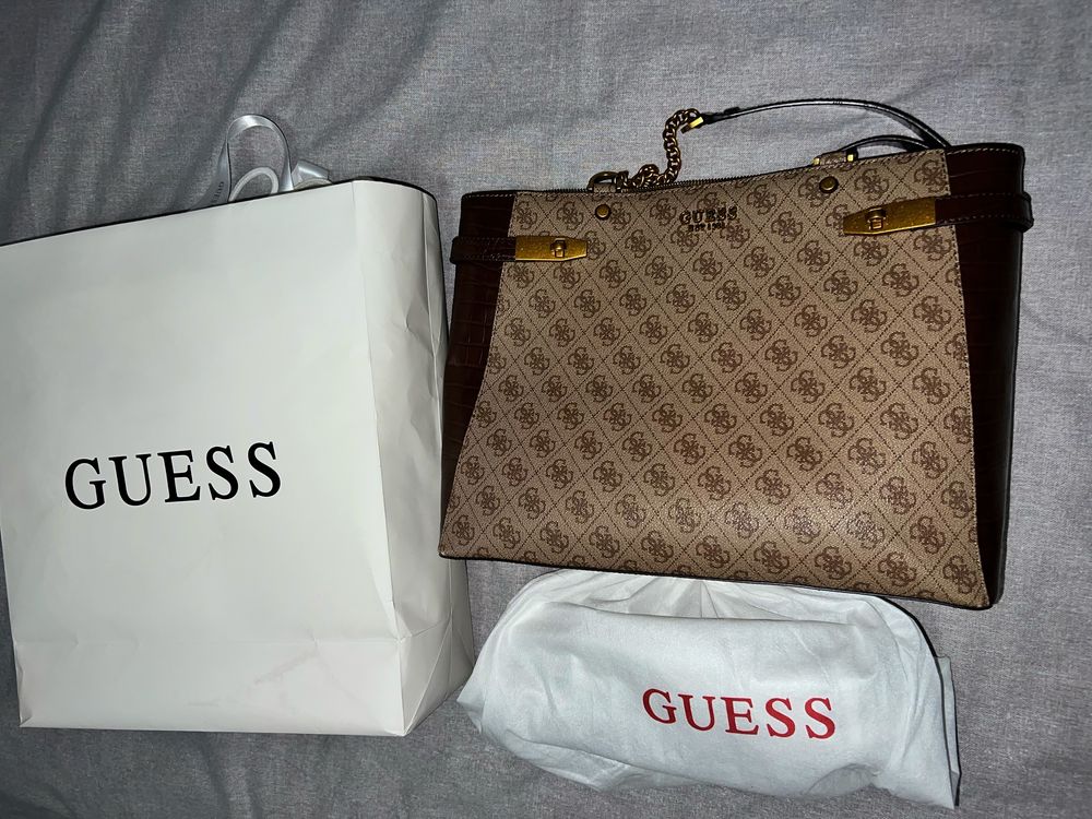 Сумка Guess