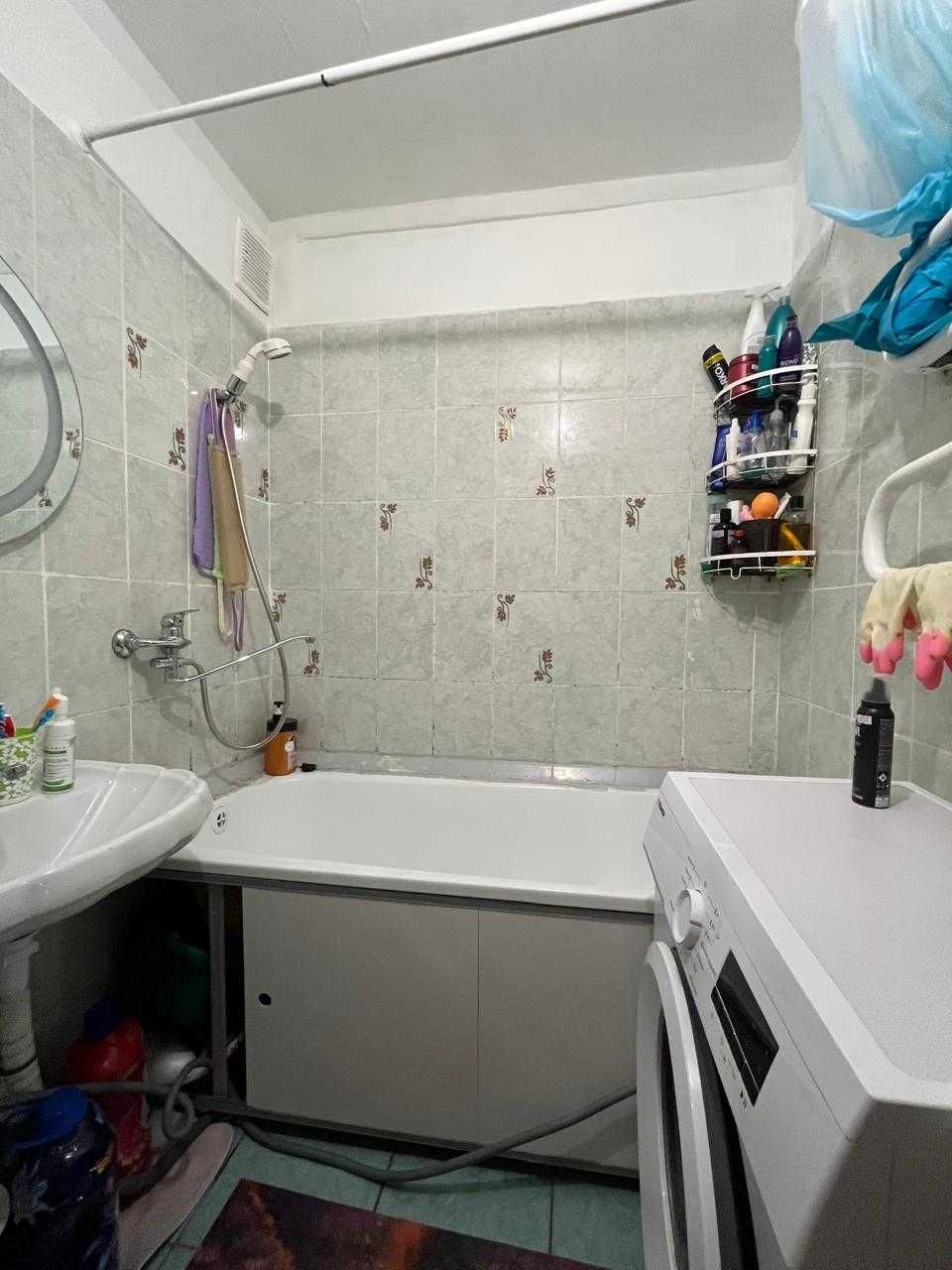 Продам 3х комн кв, Сатпаева 7, 1 этаж