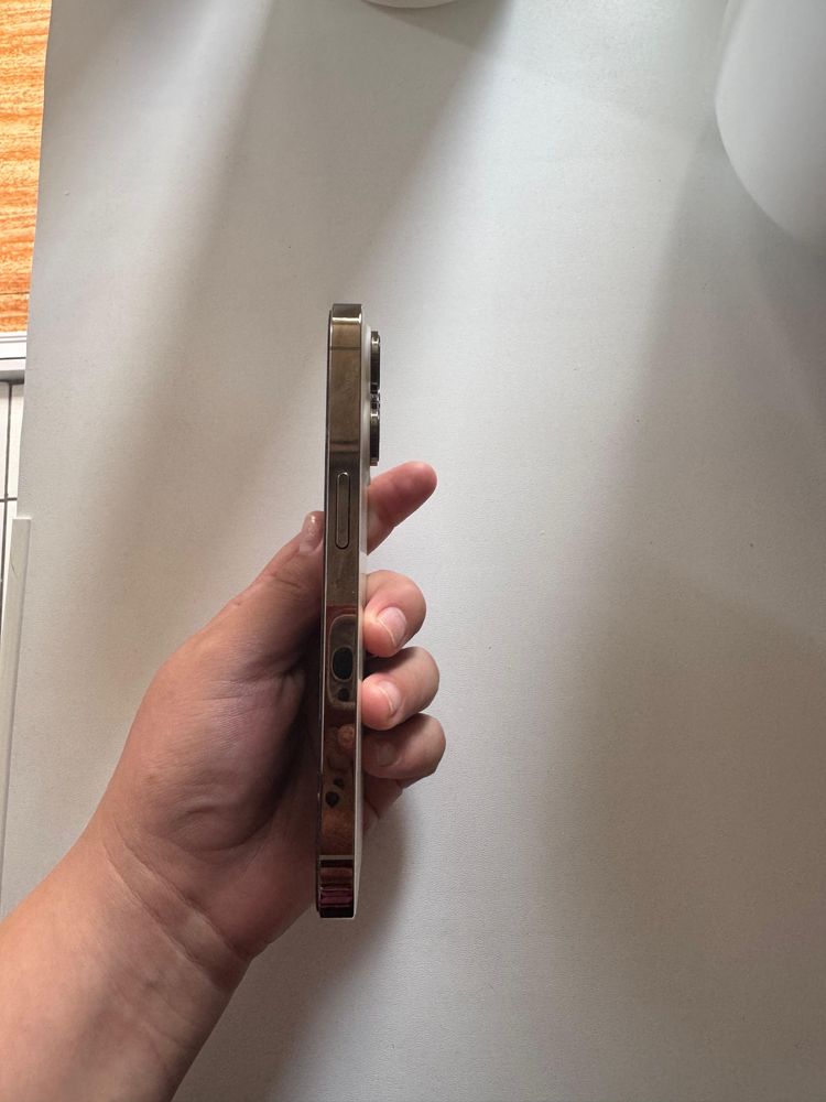Iphone 14 pro 128 гб состаяние 8/10 аккумулятор 81%