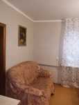 Продам дом и гараж с подъемником в центре