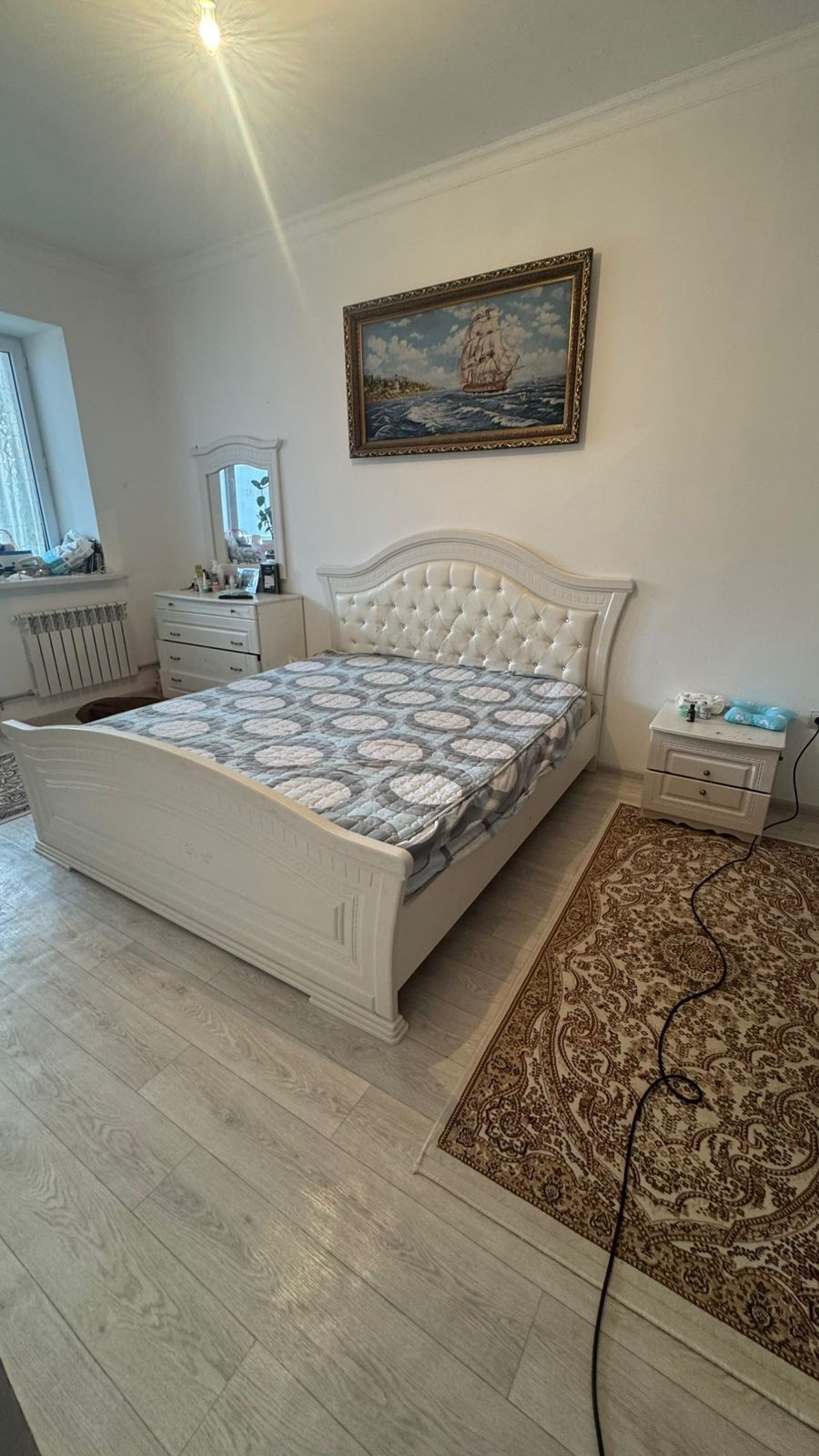 Спальная кровать