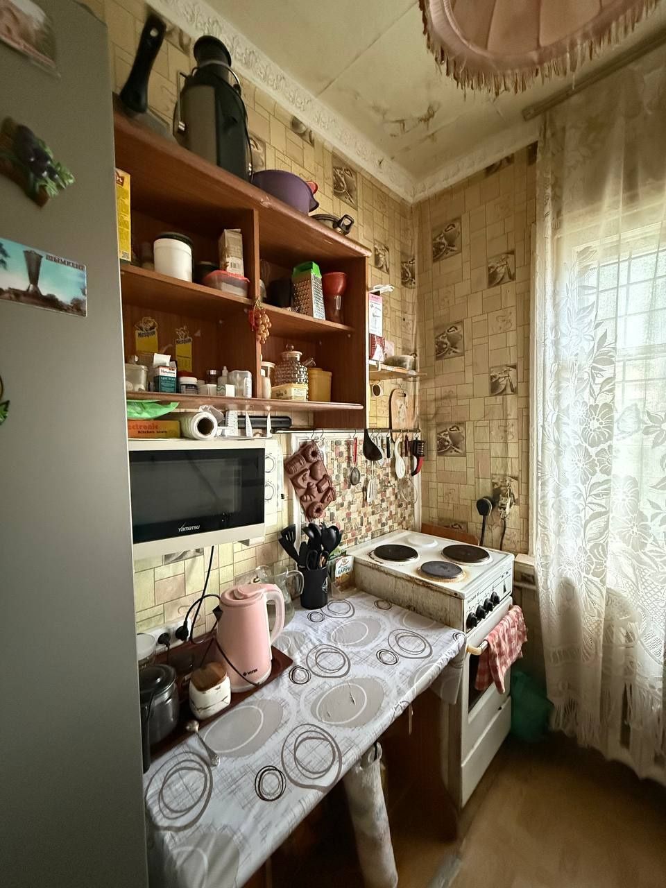 Продаётся 2х комнатная в деревянном доме ул. Холмецкого 66 на 1 этаже