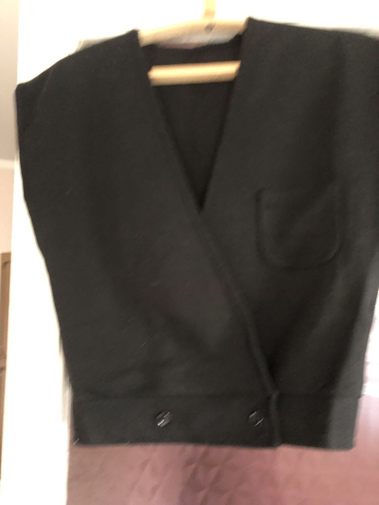 Продам женский костюм