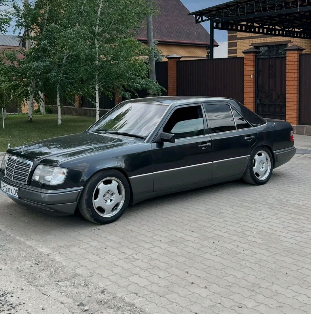 Продам колеса в сборе вместе с дисками на мерседес R16