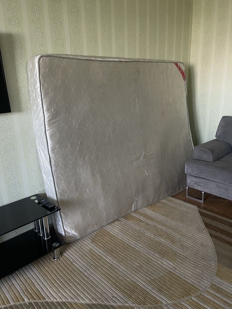 Продам матрас на двухспалку. 160/200