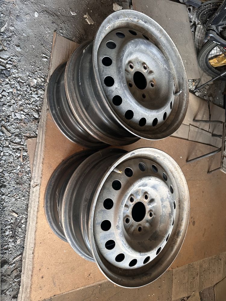 R16 стояли на Nissan primera p12 2002 года