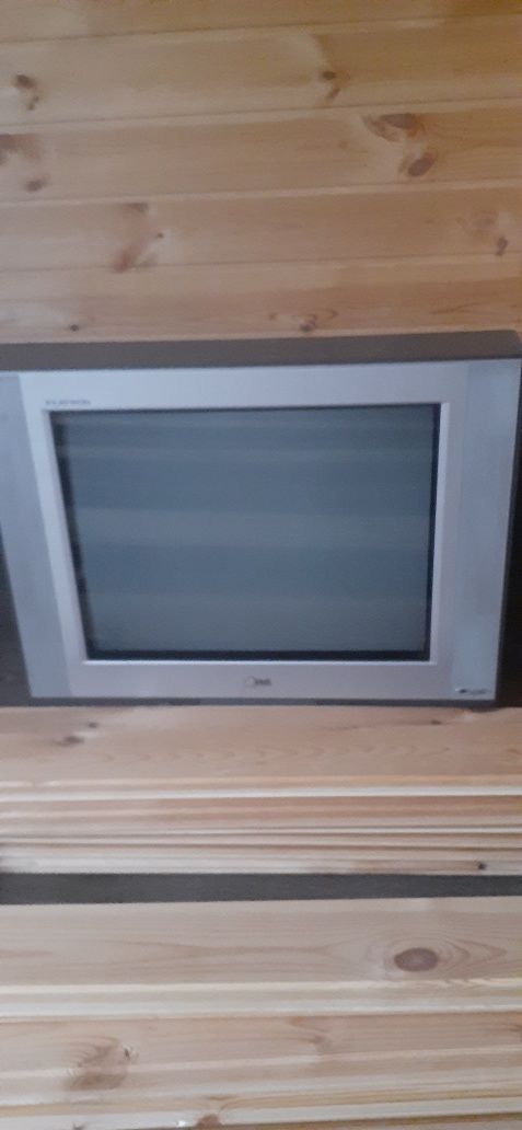 Продам телевизор LG