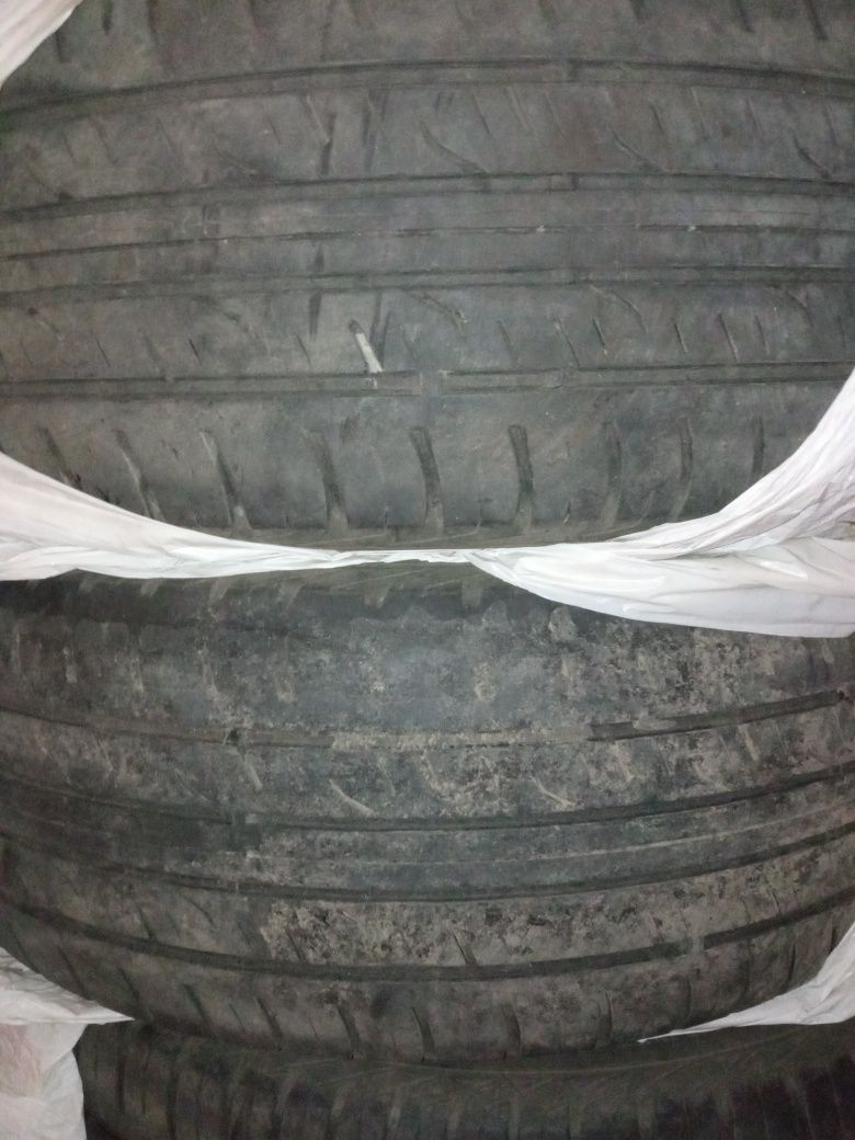 Шины 265/65/17 б/у лето Dunlop