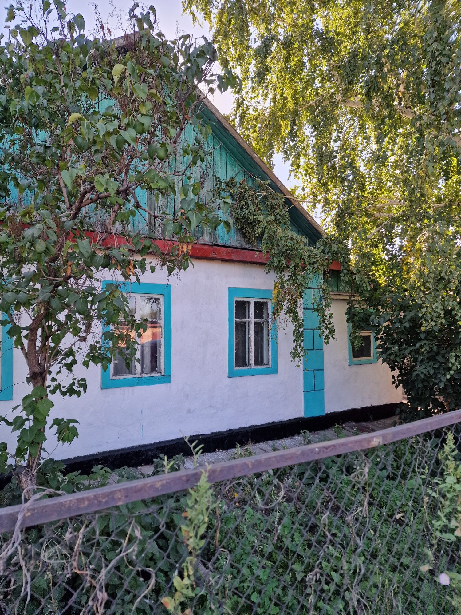 Продаётся дом в п. Новодолинский.