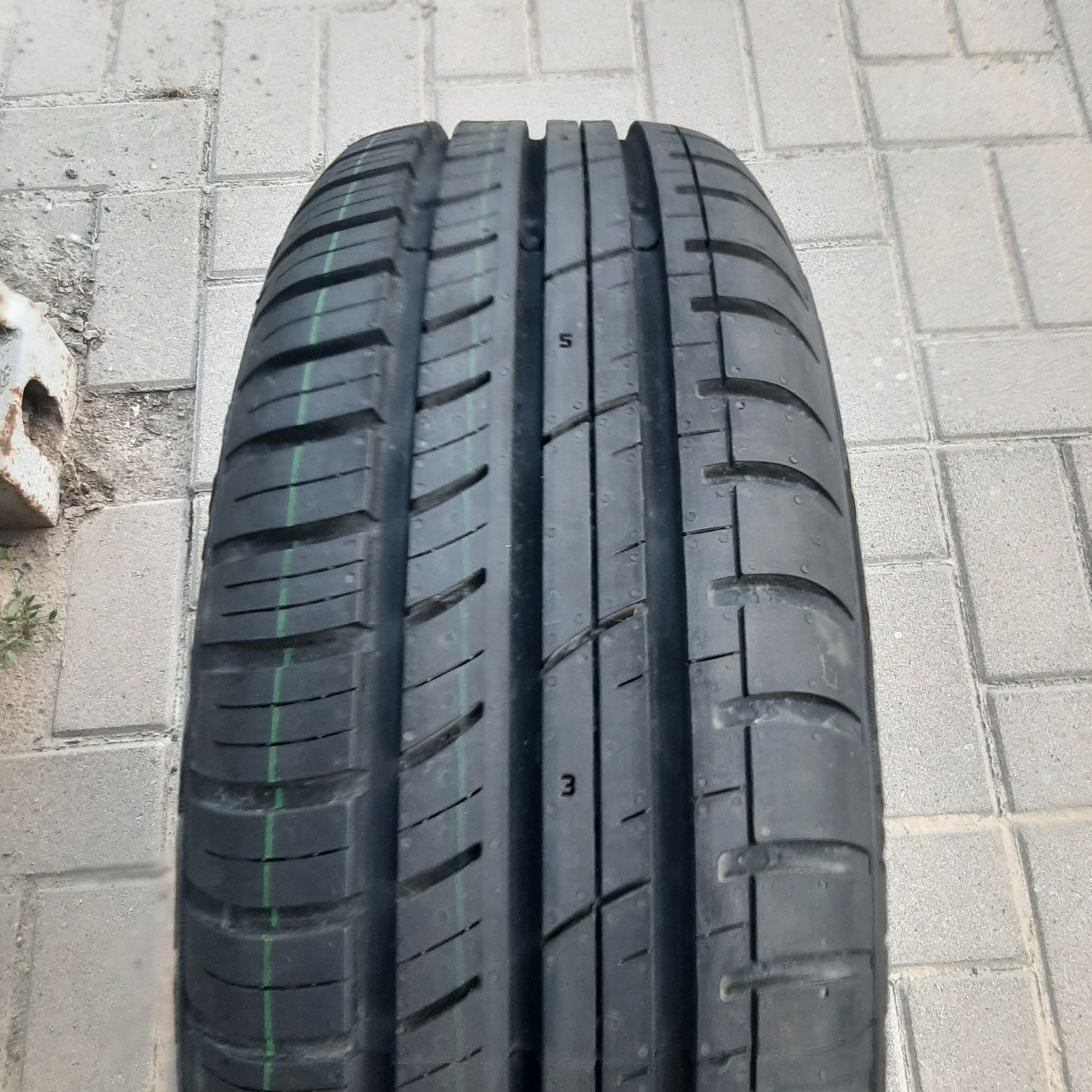Продам колесо 1шт 185 60 r15