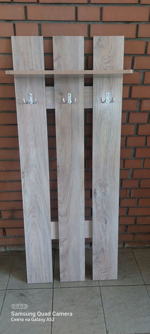 Продам вешалку из мдф