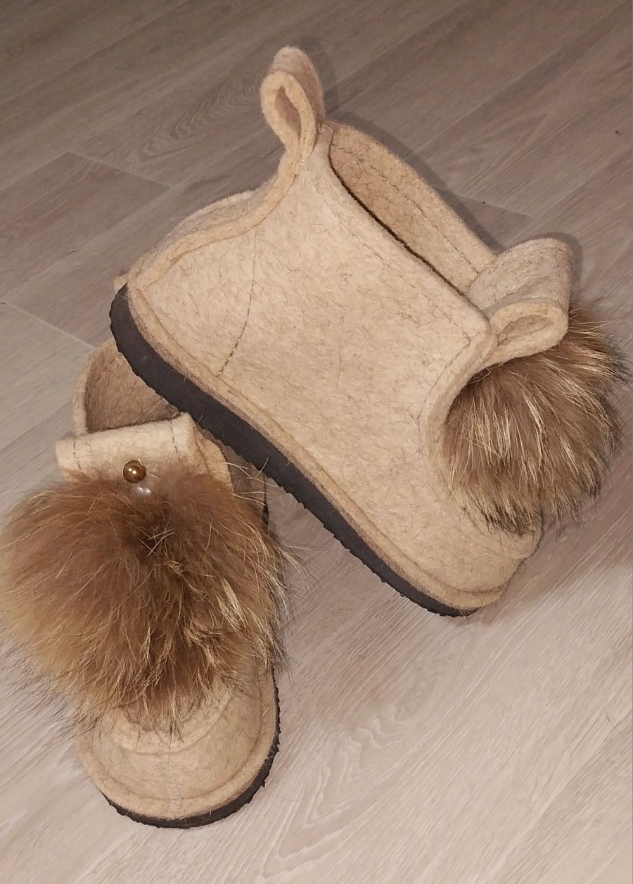 Продам валеши размер 40