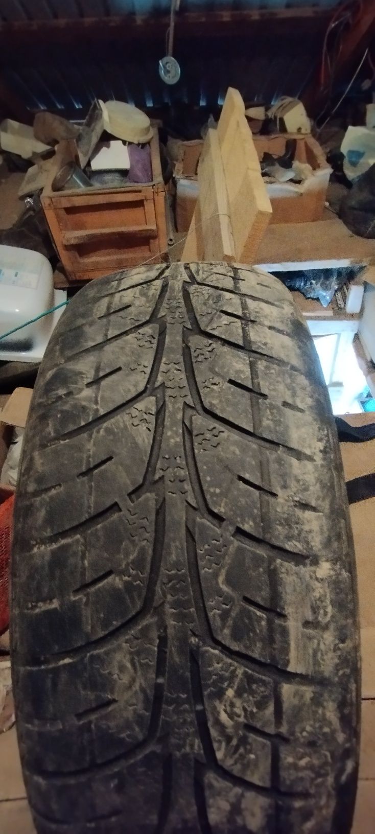 Продам шины 2 шт 205/60/16R