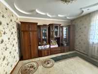 СРОЧНО продам сервант, диван и ковры