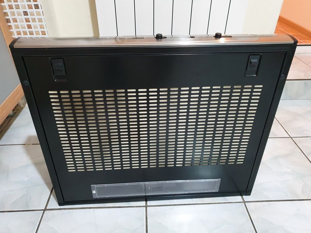 Вытяжка для кухни Zanussi ZHT 631 X