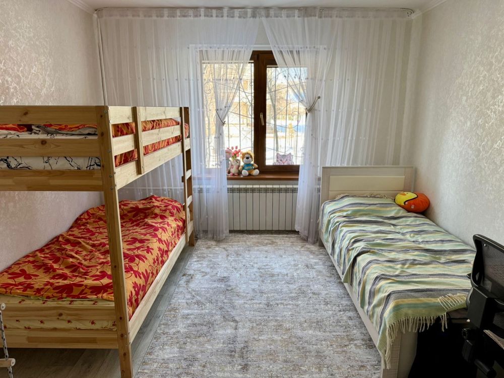 Срочно продам 5ти комнатную квартиру