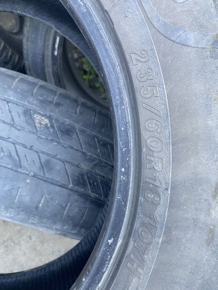 Автошины на 18 235/60 2 шт в нал