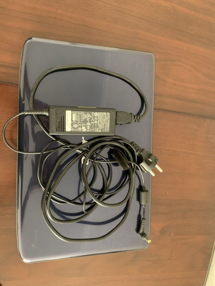 Продам ноутбук ACER в отличном состоянний.