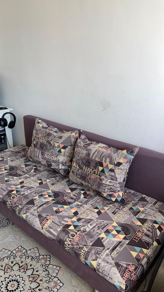 Продается диван, кресло - кровать, столик с зеркалом и подсветкой.