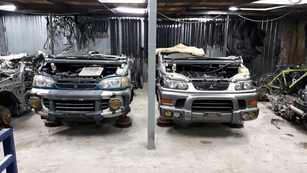 Бампер передний на мицубиси делику булку, Mitsubishi delica.