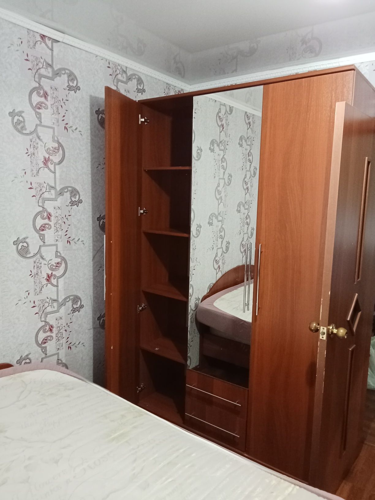 Спальный гарнитур.