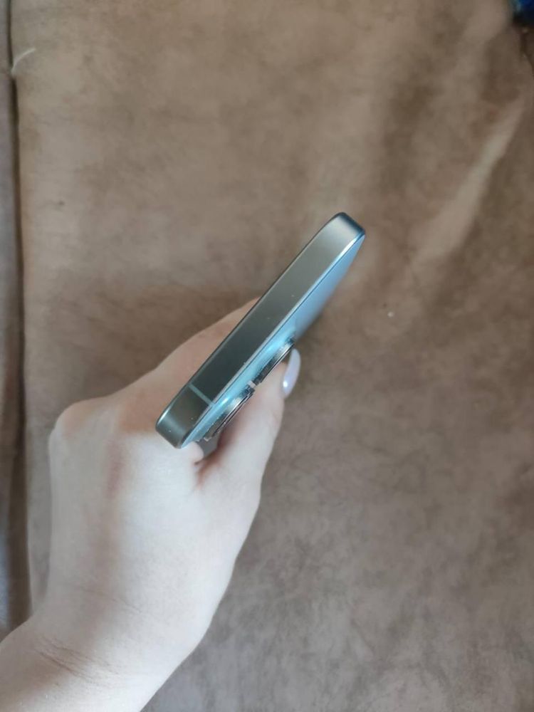 Продам iphone 15 pro
