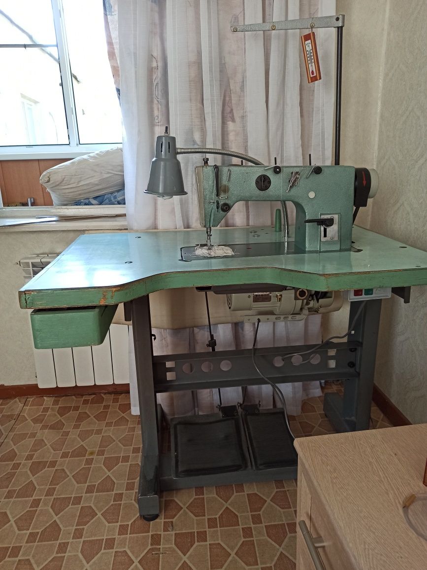 Продам швейную машинку. Рабочая. Идеальное состояние