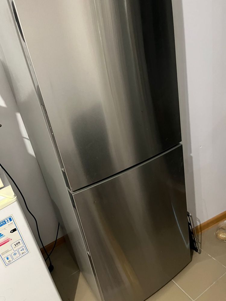 Холодильник haier