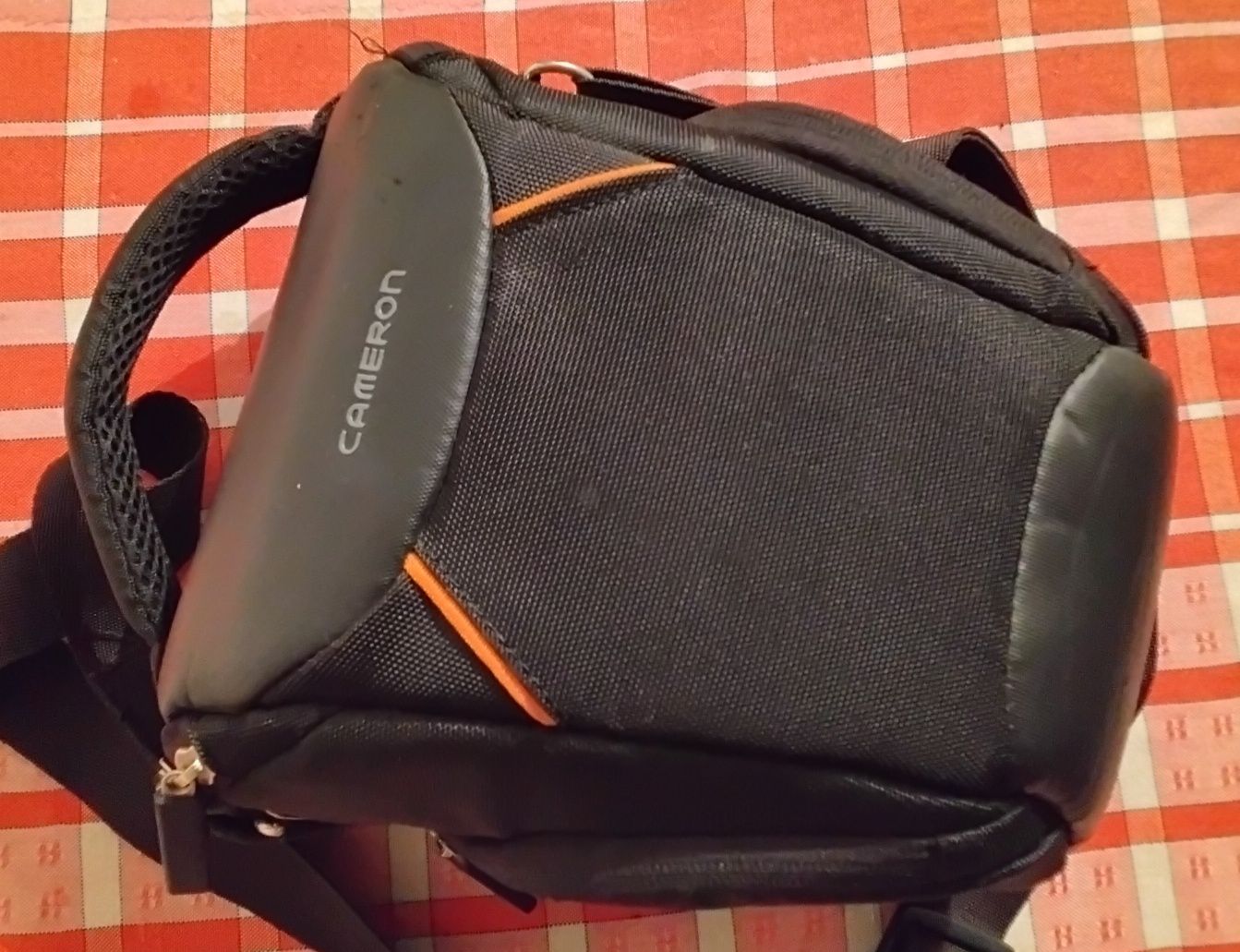 Продам зеркалку nikon.