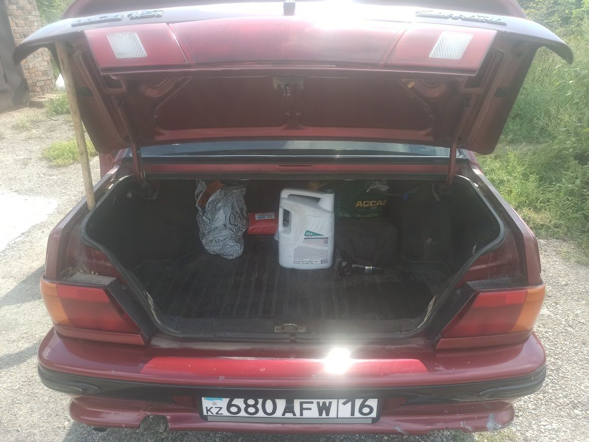 Продам авто ваз 2115  8кл
