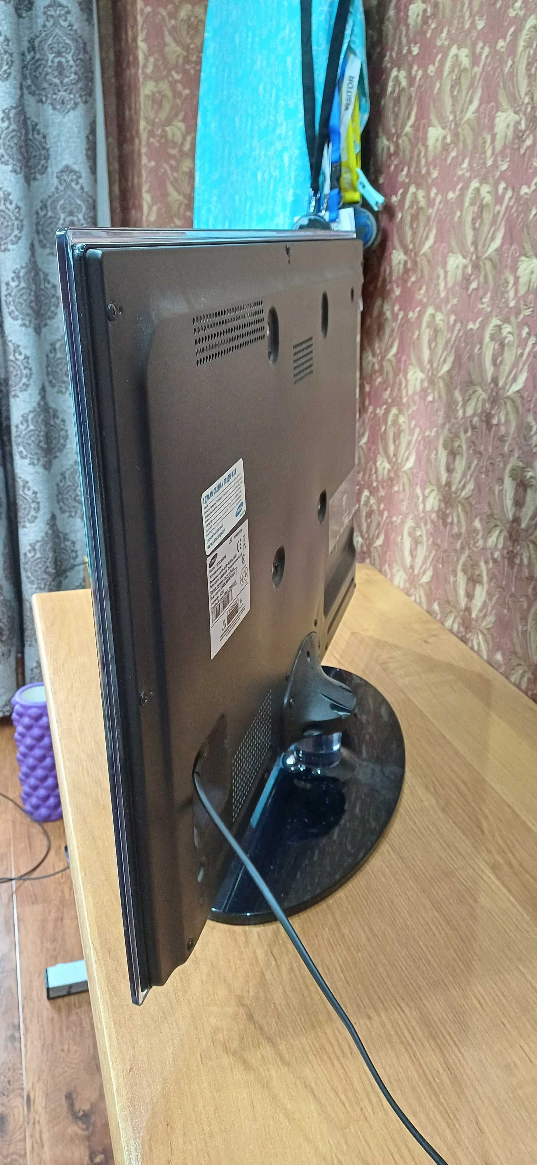 Телевизор Samsung UE32C4000PW. Рабочий, в идеальном состоянии. Оригин